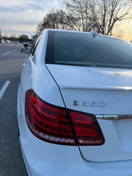 2014 Mercedes-Benz W212 E-Class - Image 8 of 20