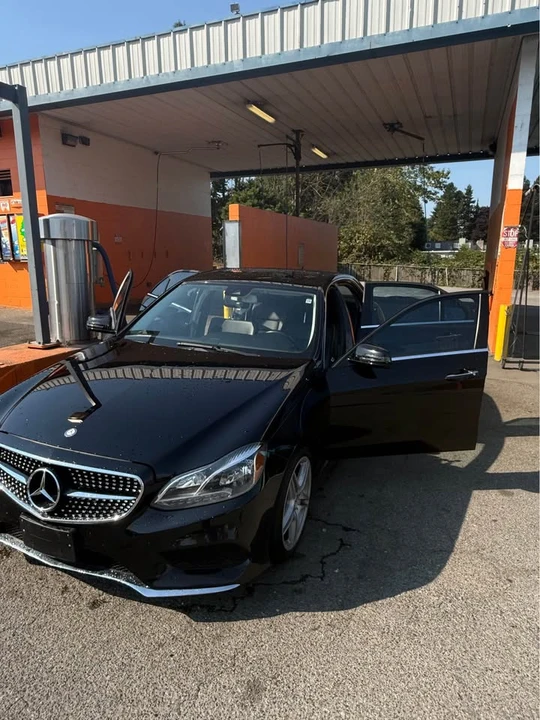 2014 Mercedes-Benz W212 E-Class - Image 2 of 15