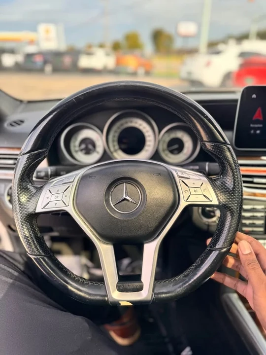 2014 Mercedes-Benz W212 E-Class - Image 9 of 13