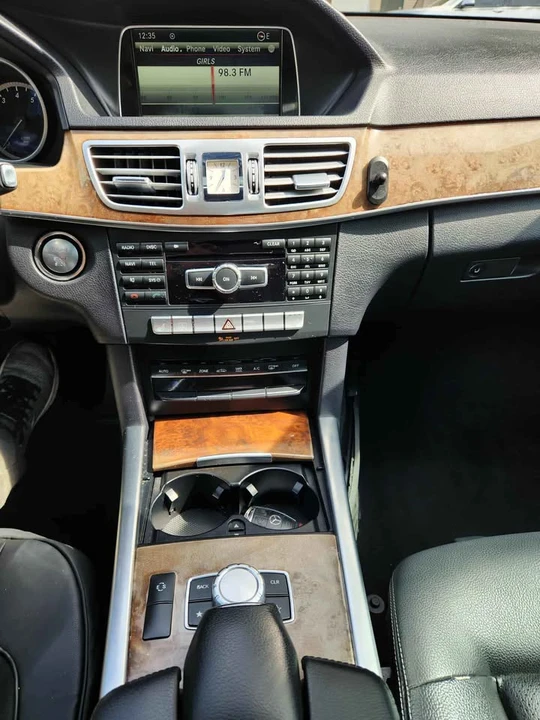 2014 Mercedes-Benz W212 E-Class - Image 10 of 17