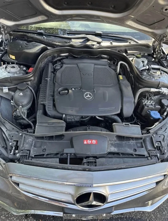 2014 Mercedes-Benz W212 E-Class - Image 6 of 8