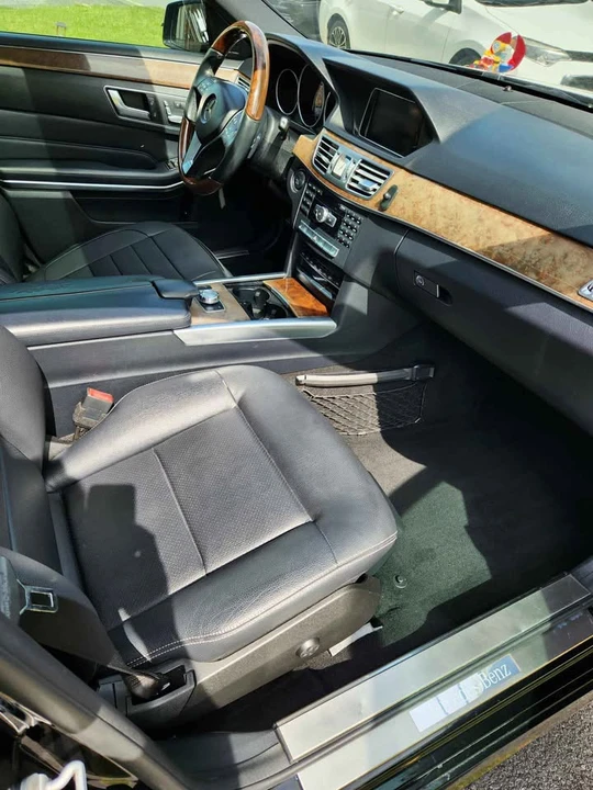 2014 Mercedes-Benz W212 E-Class - Image 14 of 17
