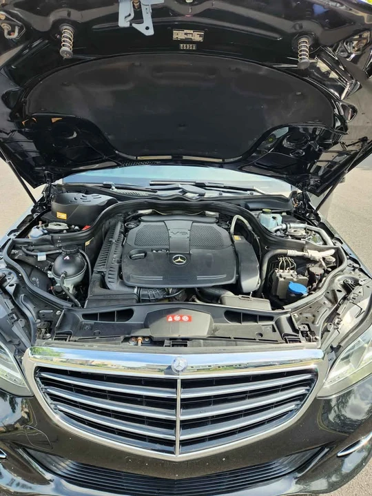 2014 Mercedes-Benz W212 E-Class - Image 6 of 17