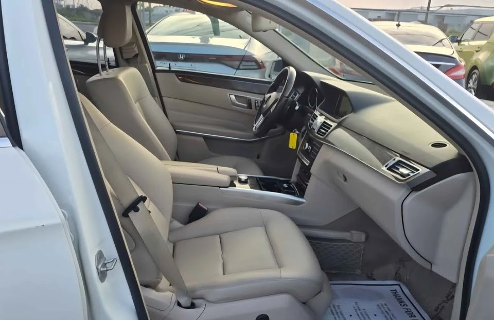 2014 Mercedes-Benz W212 E-Class - Image 9 of 18