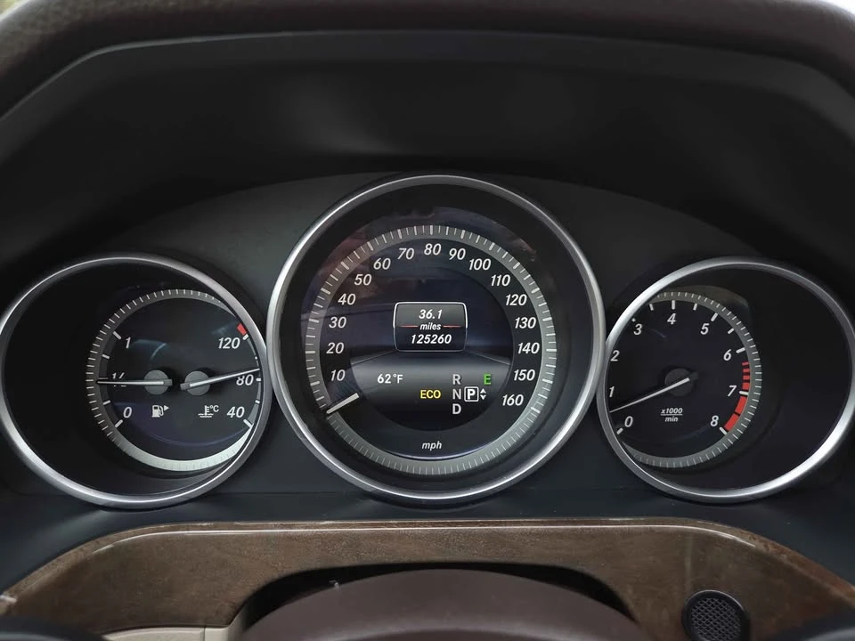 2014 Mercedes-Benz W212 E-Class - Image 16 of 18