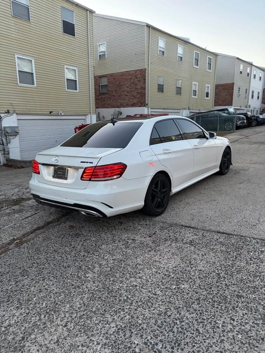 2014 Mercedes-Benz W212 E-Class - Image 6 of 10