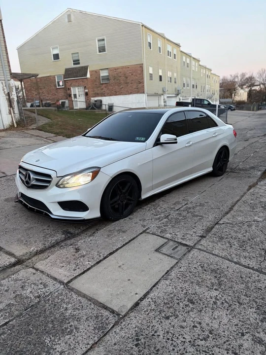2014 Mercedes-Benz W212 E-Class - Image 3 of 10