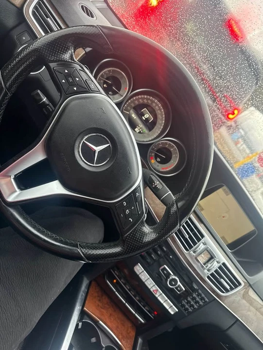 2014 Mercedes-Benz W212 E-Class - Image 6 of 9