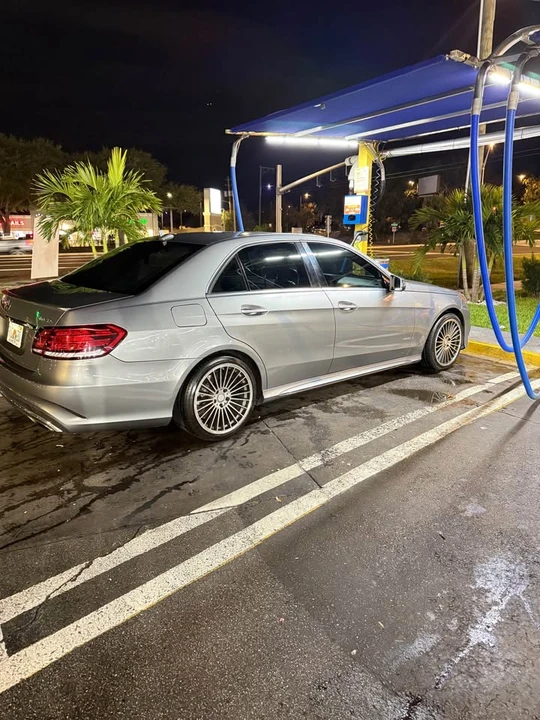 2014 Mercedes-Benz W212 E-Class - Image 2 of 12