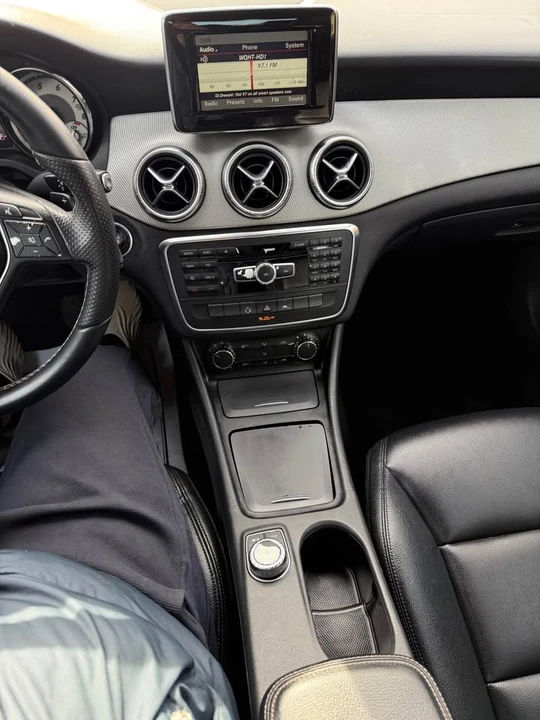 2014 Mercedes-Benz W212 E-Class - Image 9 of 12