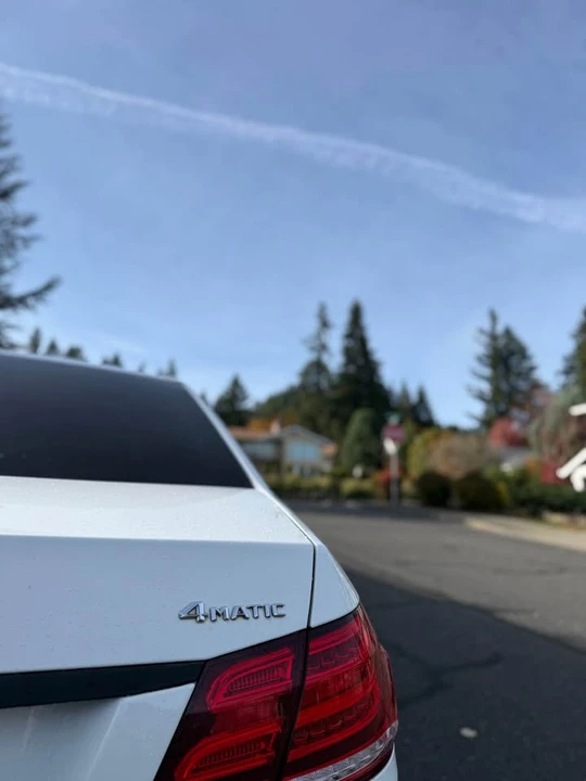 2014 Mercedes-Benz W212 E-Class - Image 12 of 16