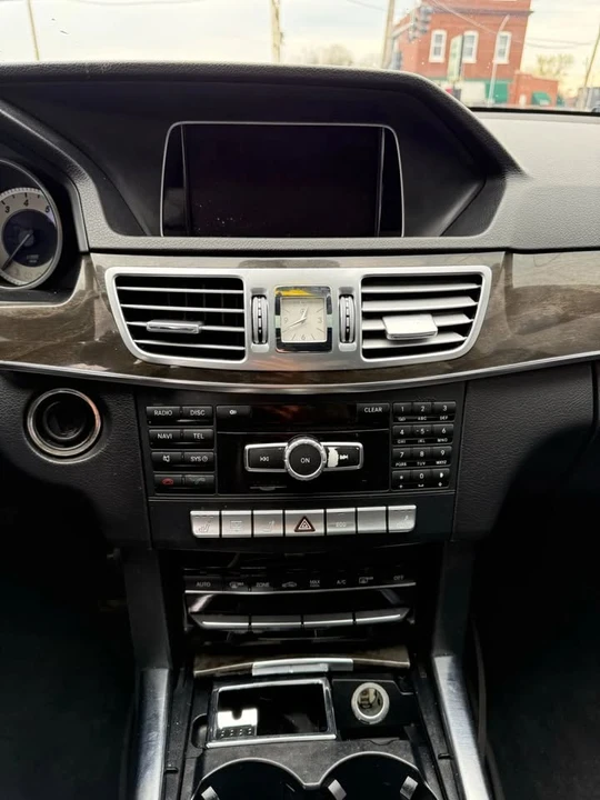 2014 Mercedes-Benz W212 E-Class - Image 14 of 18