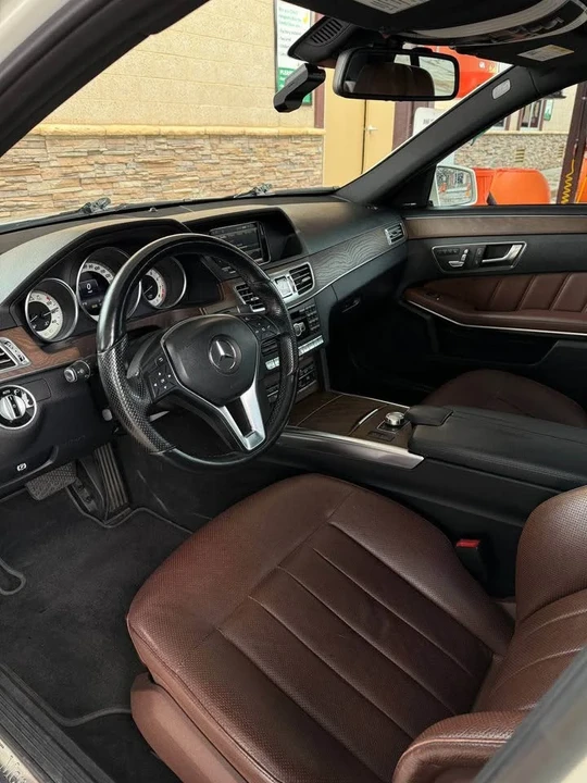 2014 Mercedes-Benz W212 E-Class - Image 2 of 5