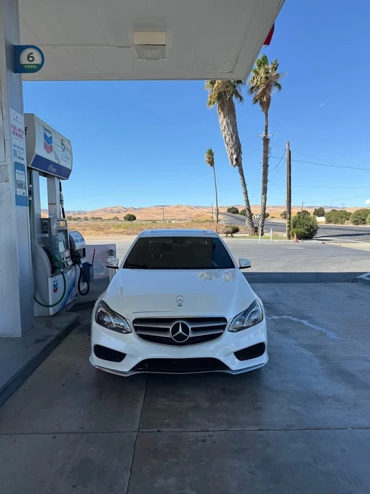 2014 Mercedes-Benz W212 E-Class - Image 3 of 5