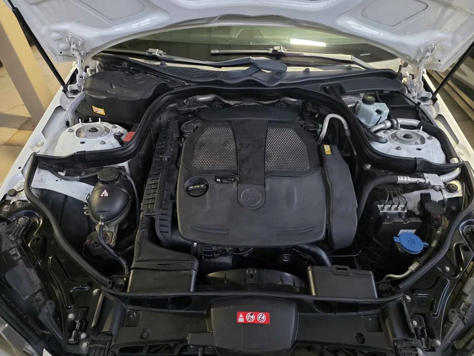 2014 Mercedes-Benz W212 E-Class - Image 10 of 11