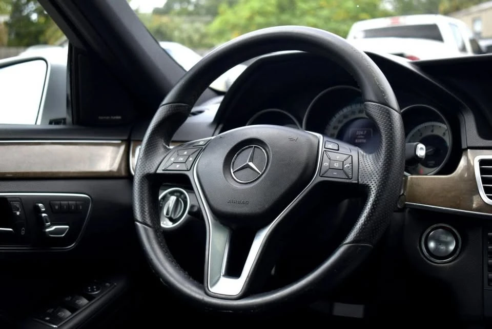 2014 Mercedes-Benz W212 E-Class - Image 14 of 19