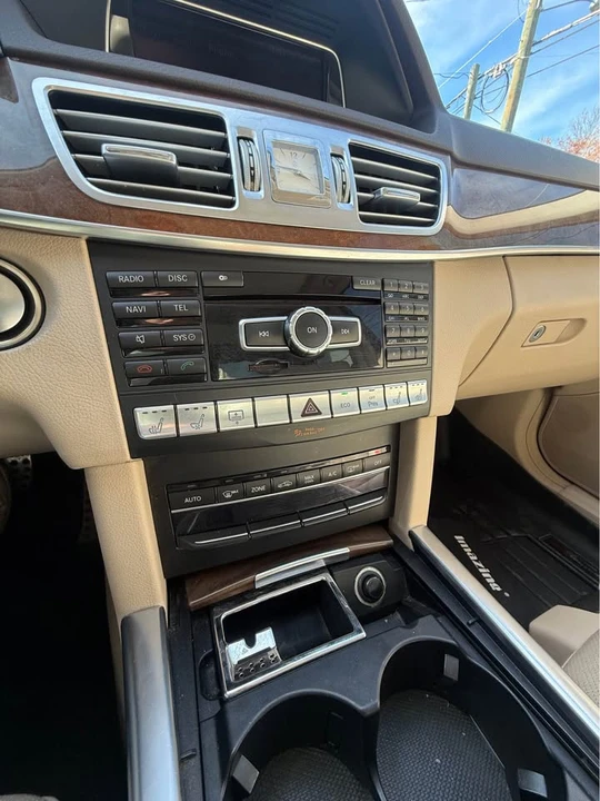 2014 Mercedes-Benz W212 E-Class - Image 10 of 12