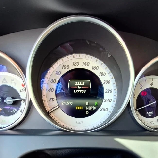 2014 Mercedes-Benz C207/A207 E-Class Coupe & Convertible - Image 15 of 17