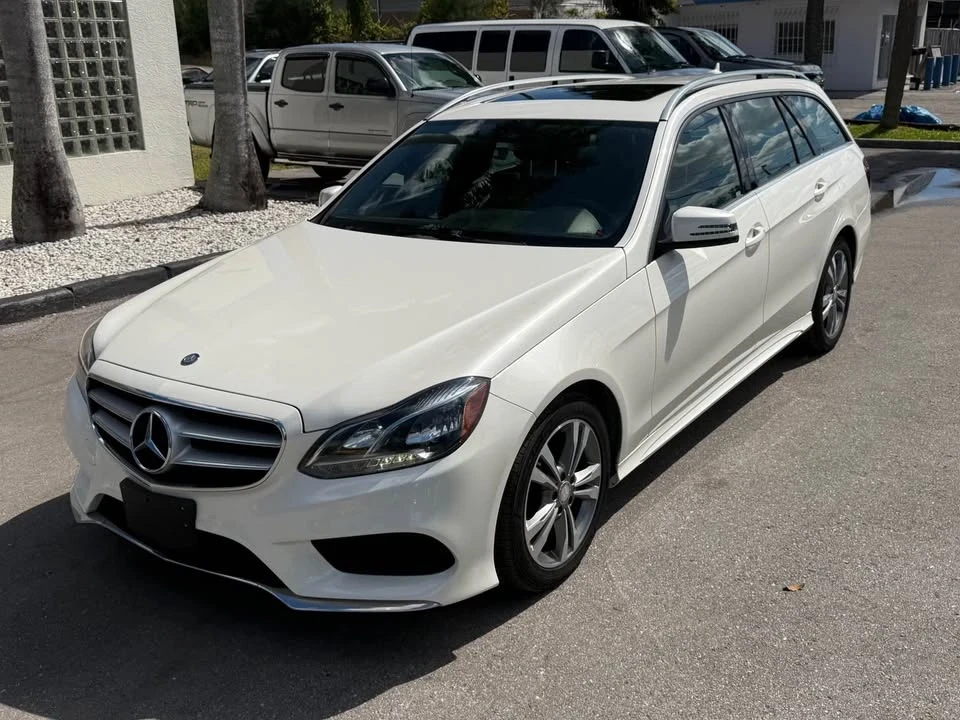 2014 Mercedes-Benz W212 E-Class - Image 2 of 11