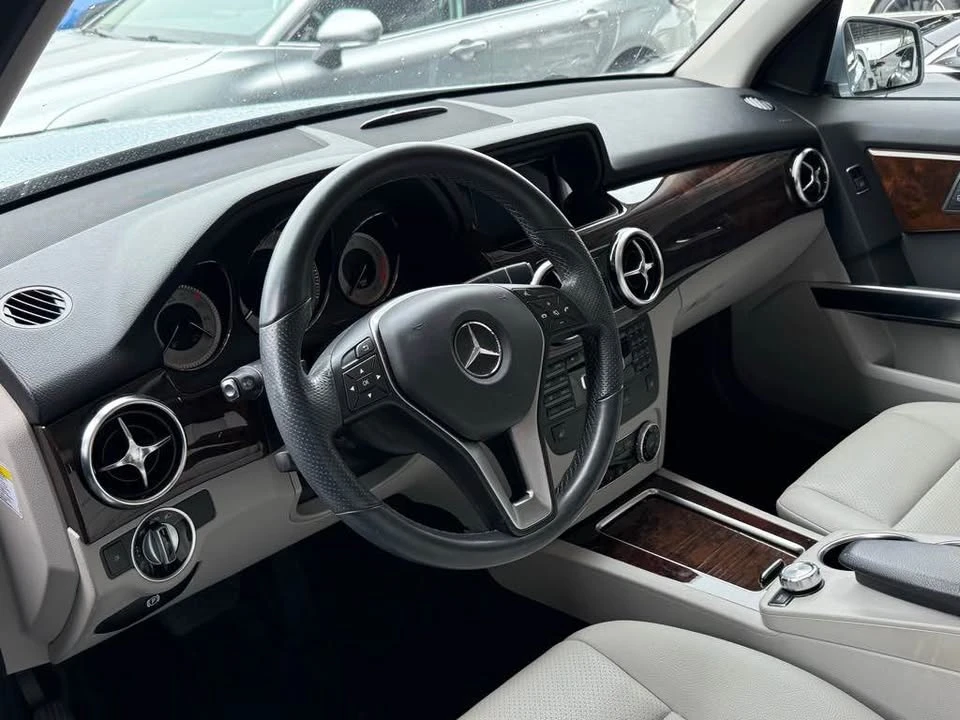 2014 Mercedes-Benz GLK-Class - Image 2 of 3