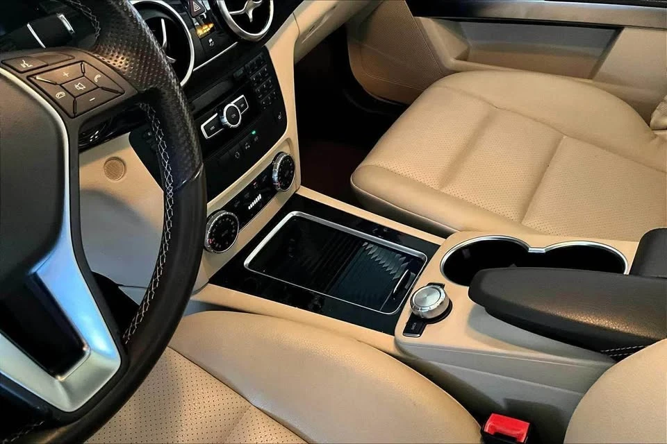 2014 Mercedes-Benz GLK-Class - Image 18 of 19