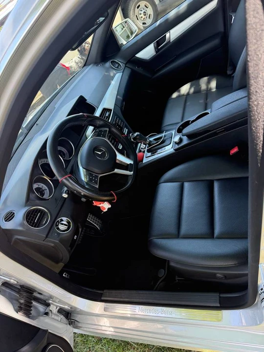 2014 Mercedes-Benz W204 C-Class - Image 11 of 11