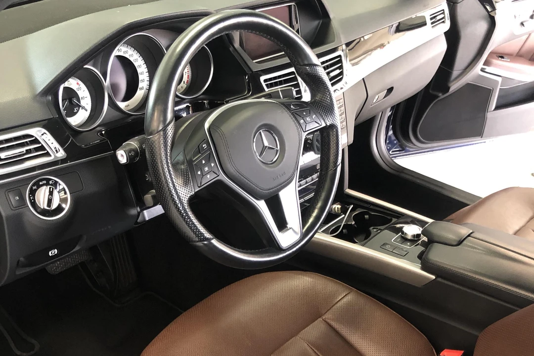 2014 Mercedes-Benz W212 E-Class - Image 27 of 31