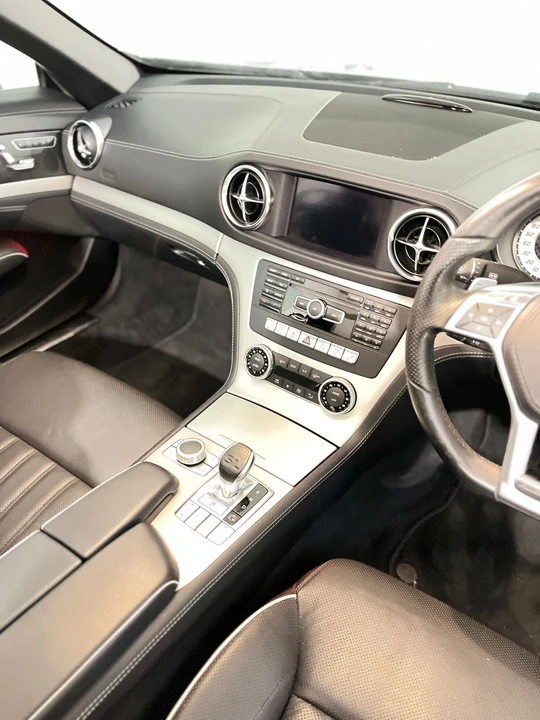 2014 Mercedes-Benz R231 SL-Class - Image 18 of 31