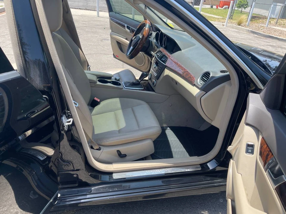 2014 Mercedes-Benz W204 C-Class - Image 11 of 14
