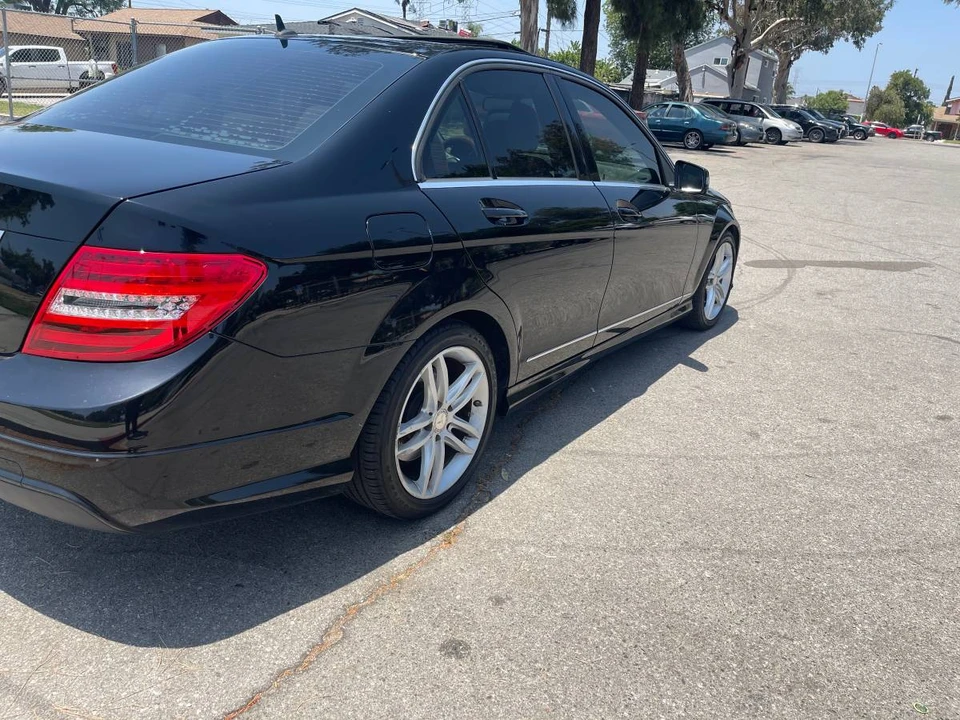 2014 Mercedes-Benz W204 C-Class - Image 6 of 14