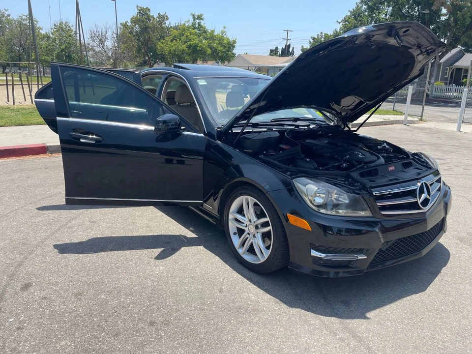 2014 Mercedes-Benz W204 C-Class - Image 3 of 14