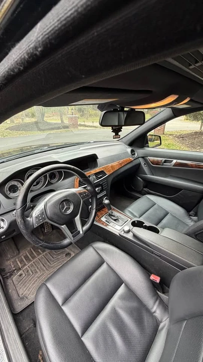 2014 Mercedes-Benz W204 C-Class - Image 8 of 9
