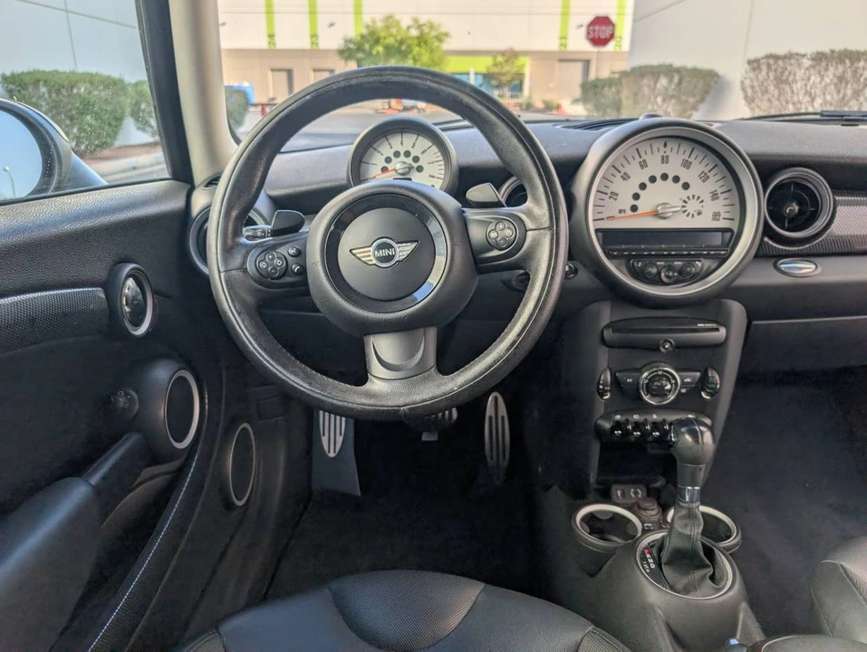 2014 Mini Clubman 1st Gen - Image 15 of 24