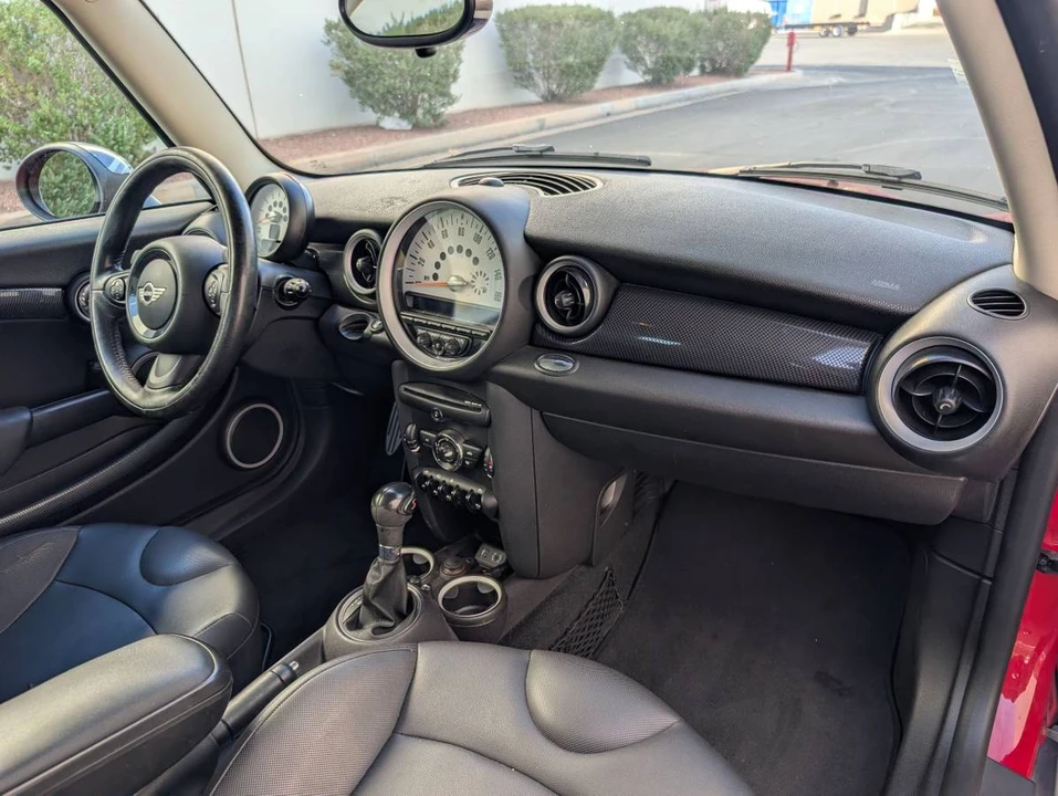 2014 Mini Clubman 1st Gen - Image 18 of 24