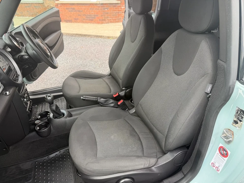 2014 Mini Clubvan 1st Gen - Image 12 of 31