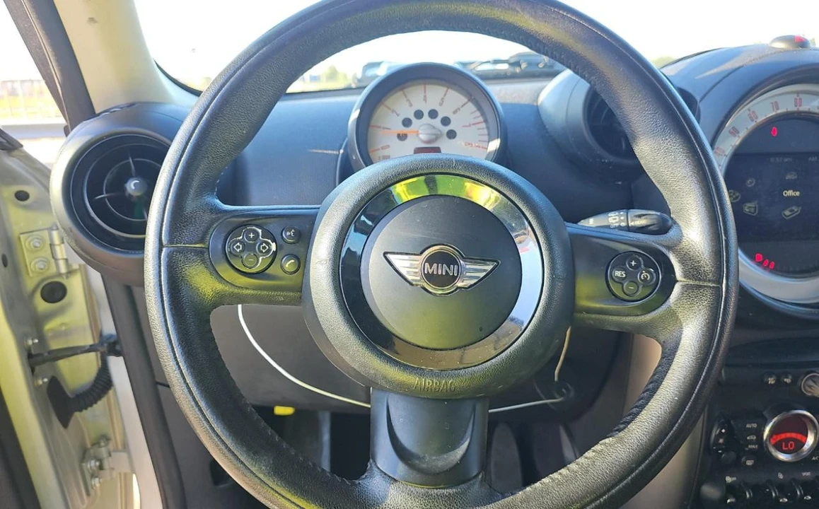 2014 Mini Countryman 1st Gen - Image 13 of 17
