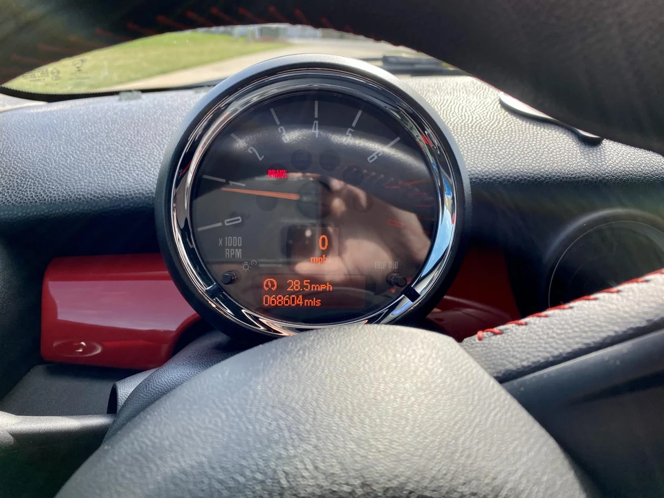2014 Mini Clubman 1st Gen - Image 23 of 31