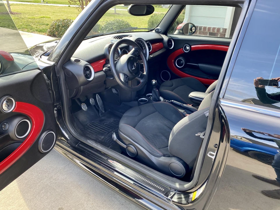 2014 Mini Clubman 1st Gen - Image 24 of 31