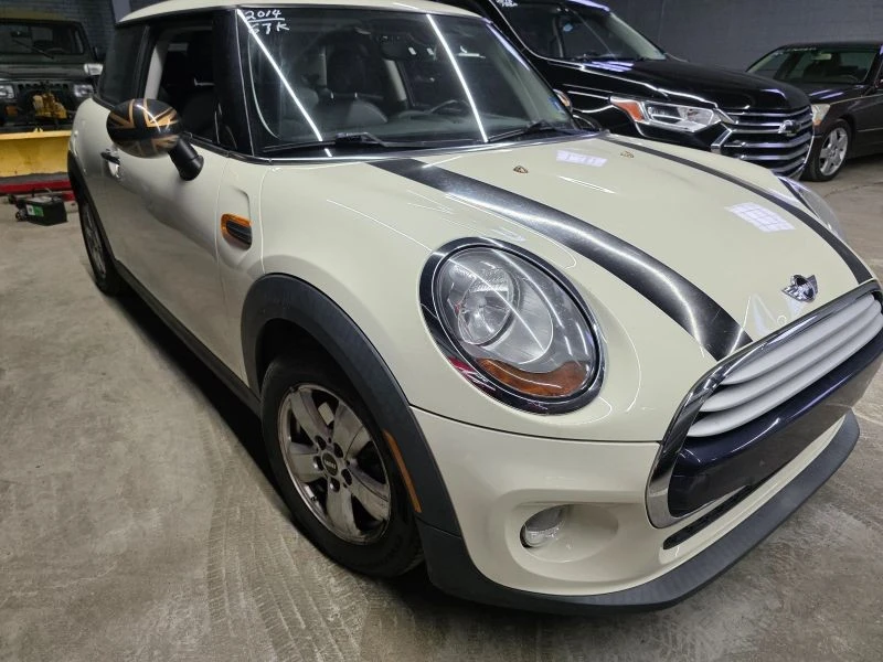 2014 Mini Mini 3rd Gen - Image 2 of 12