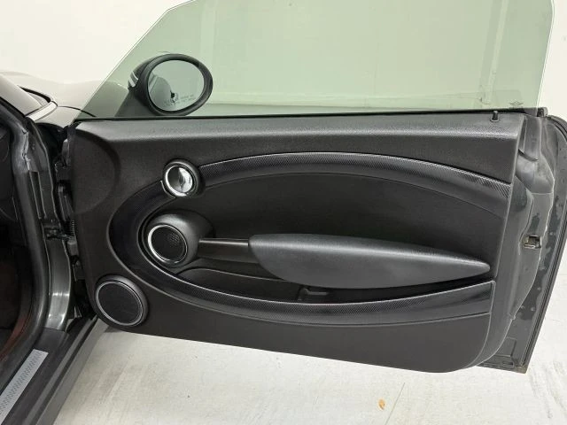 2014 Mini Coupe & Roadster - Image 12 of 31