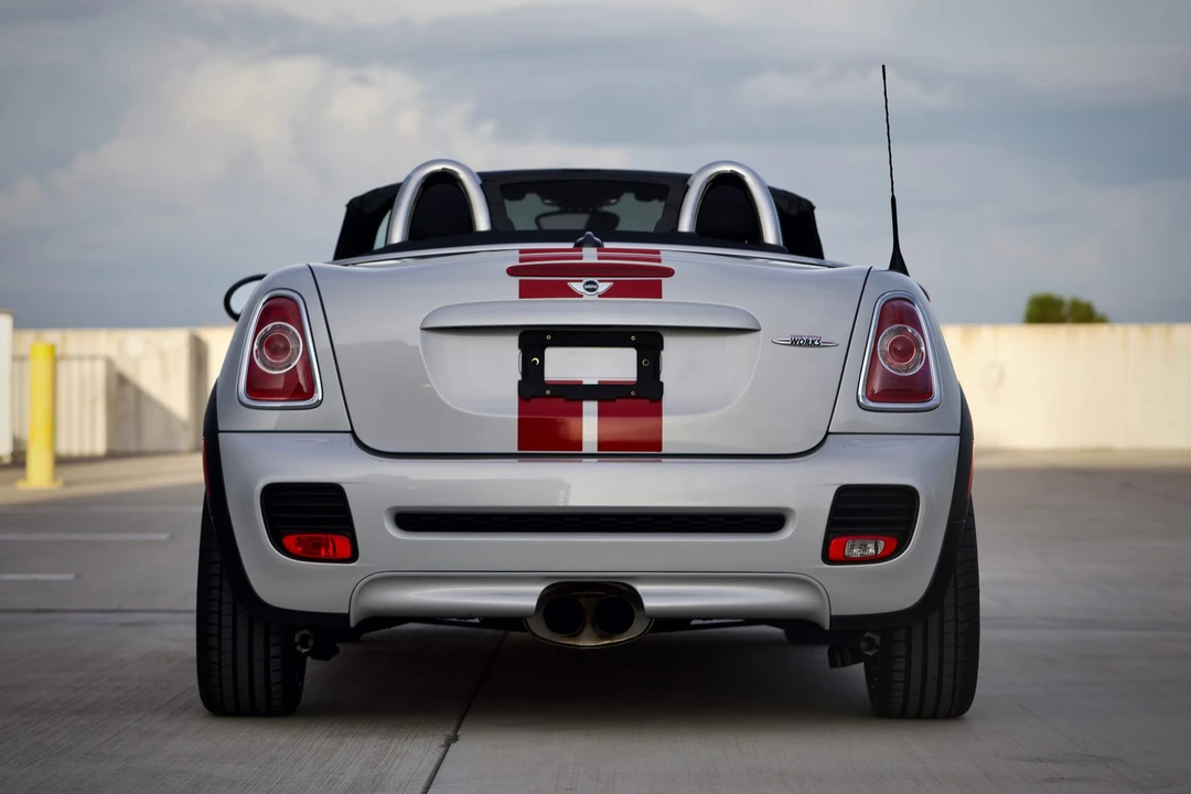 2014 Mini Coupe & Roadster - Image 7 of 31
