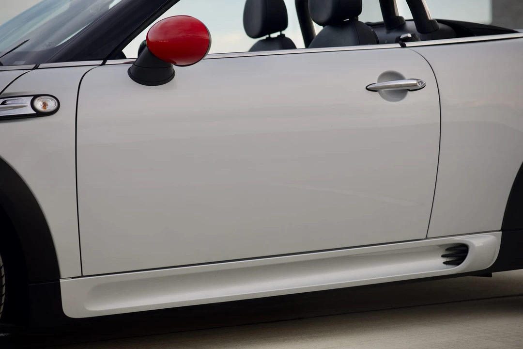 2014 Mini Coupe & Roadster - Image 26 of 31