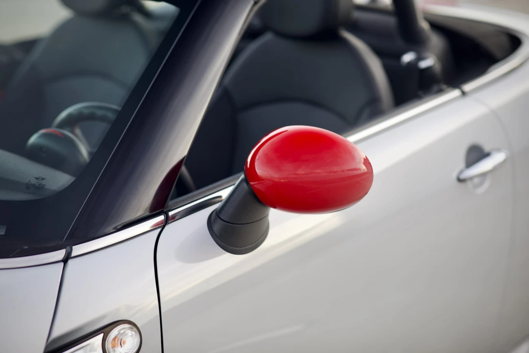 2014 Mini Coupe & Roadster - Image 29 of 31
