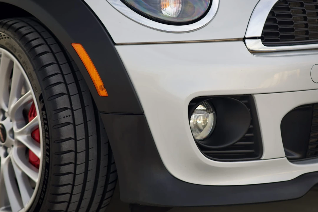 2014 Mini Coupe & Roadster - Image 27 of 31