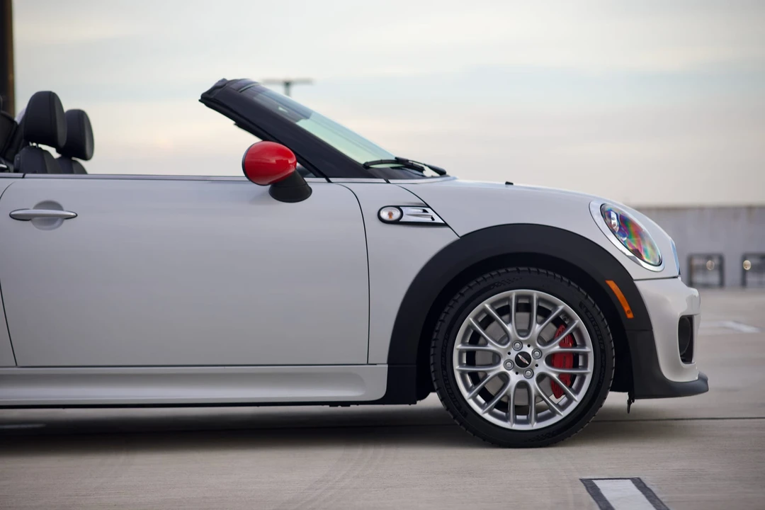 2014 Mini Coupe & Roadster - Image 23 of 31
