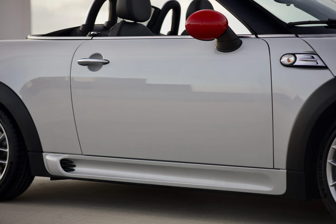 2014 Mini Coupe & Roadster - Image 25 of 31