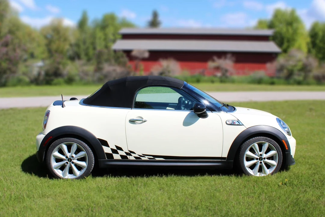2014 Mini Coupe & Roadster - Image 19 of 31