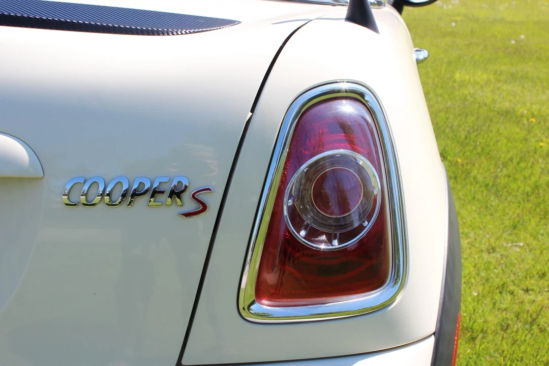 2014 Mini Coupe & Roadster - Image 31 of 31