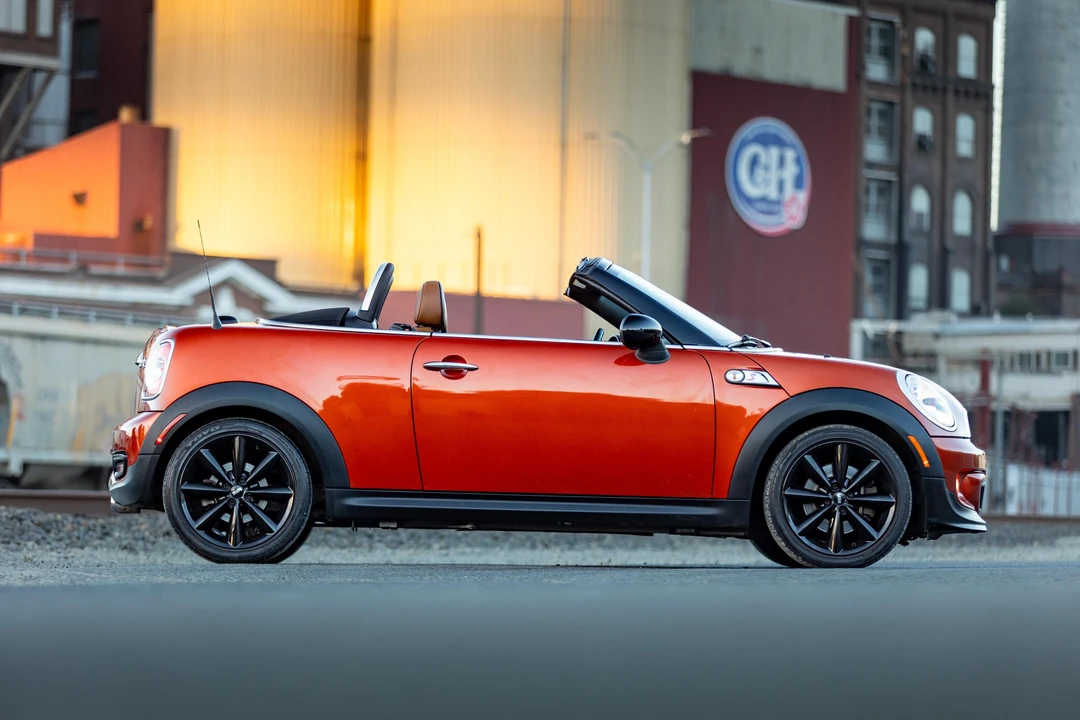 2014 Mini Mini 2nd Gen - Image 3 of 31