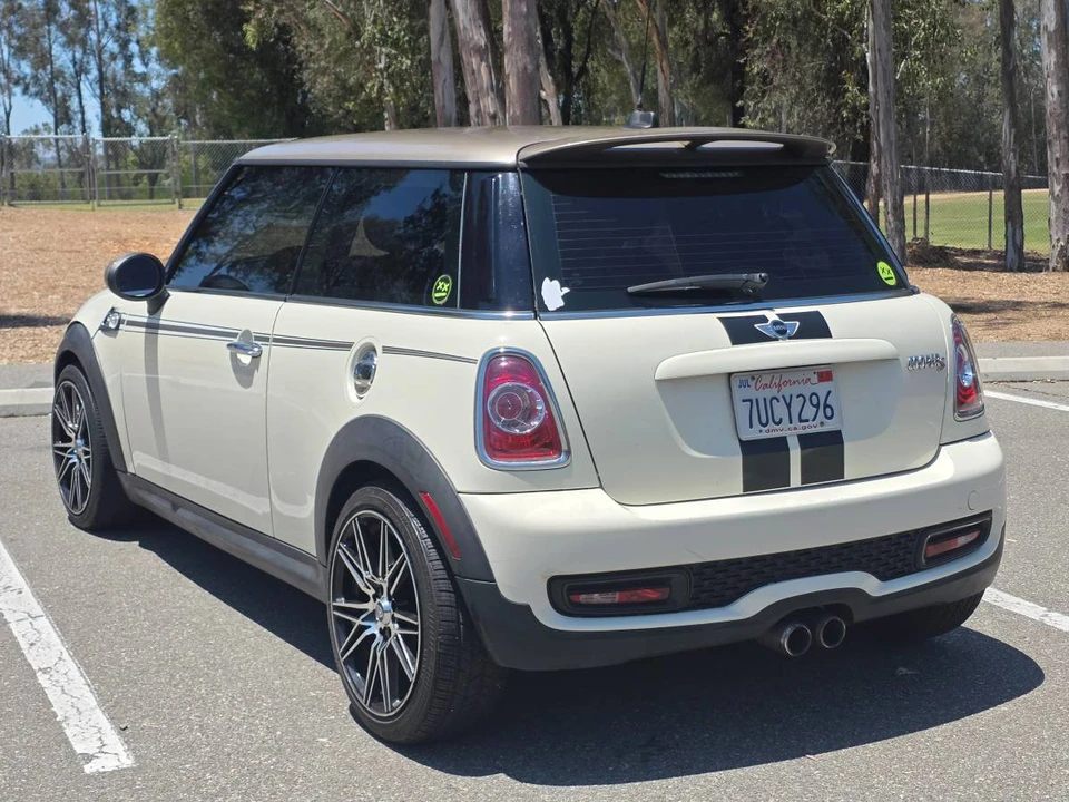 2014 Mini Mini Cooper S 3rd Gen - Image 2 of 20